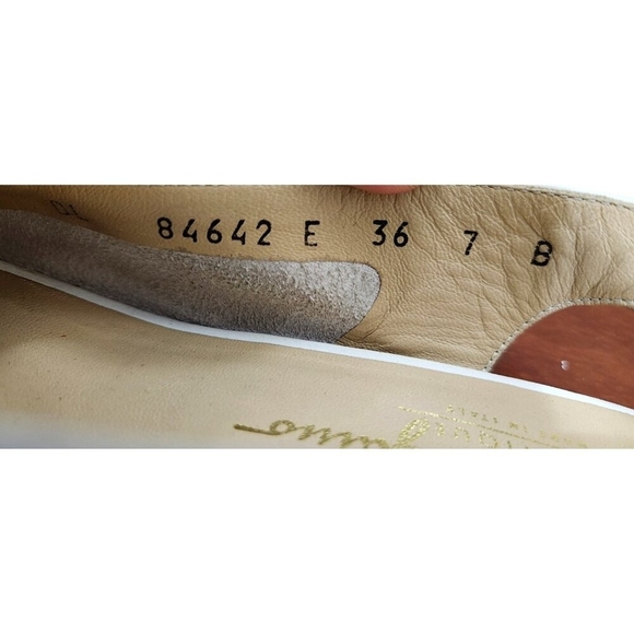 Salvatore Ferragamo White Leather Logo Accent Peep Toe Low Heel Slingbacks 7B - Picture 9 of 12